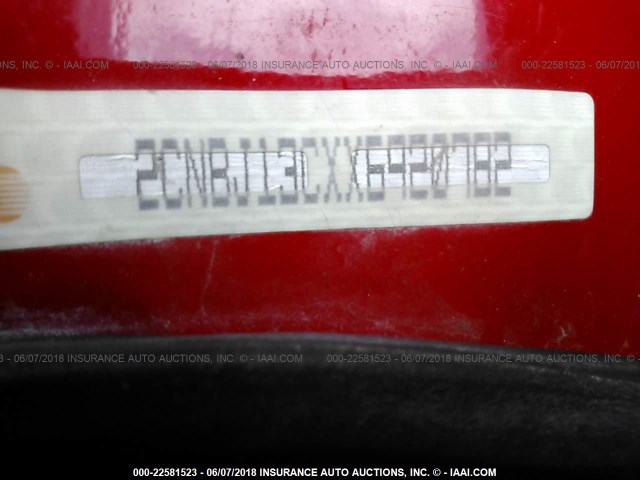 2CNBJ13CXX6920782 - 1999 CHEVROLET TRACKER RED photo 9