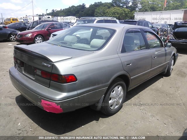 4T1BG22K3XU511814 - 1999 TOYOTA CAMRY CE/LE/XLE 灰色 照片 4