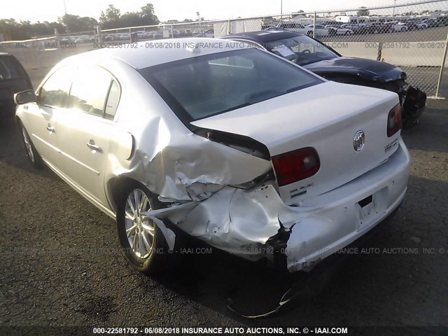 1G4HC5EM4BU151711 - 2011 BUICK LUCERNE CXL WHITE photo 3