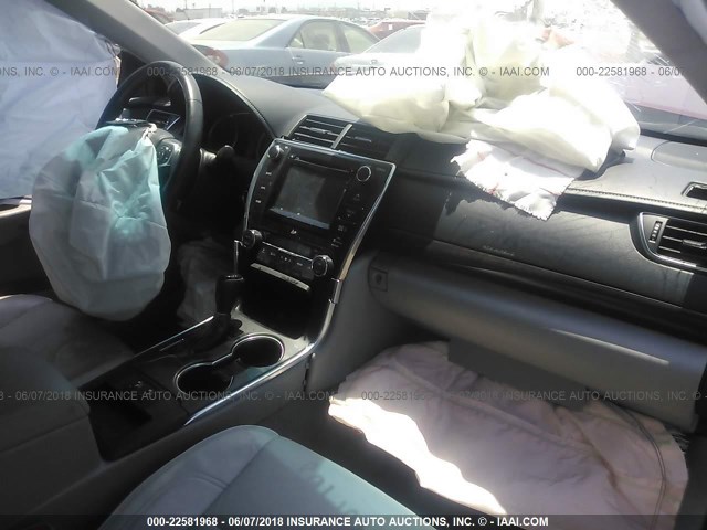 4T1BF1FK4FU956553 - 2015 TOYOTA CAMRY LE/XLE/SE/XSE 红色 照片 5