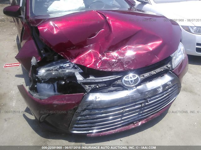 4T1BF1FK4FU956553 - 2015 TOYOTA CAMRY LE/XLE/SE/XSE 红色 照片 6