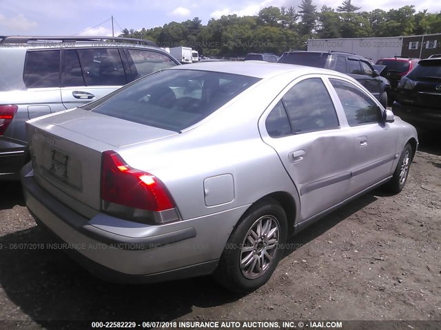 YV1RS64A942374358 - 2004 VOLVO S60 SILVER photo 4