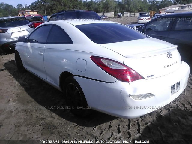 4T1CE30PX7U760450 - 2007 TOYOTA CAMRY SOLARA SE/SLE WHITE photo 3