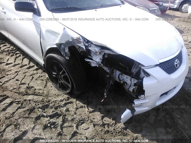 4T1CE30PX7U760450 - 2007 TOYOTA CAMRY SOLARA SE/SLE WHITE photo 6