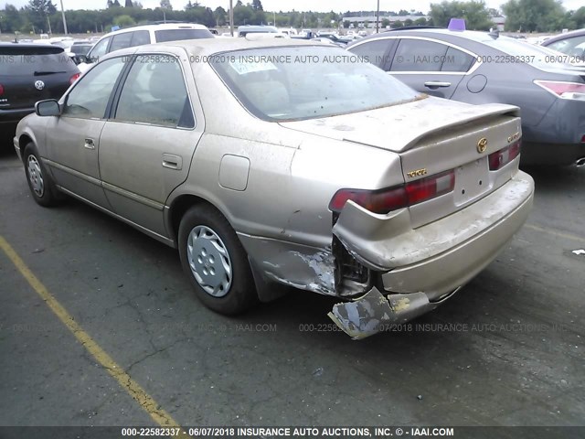 4T1BG22K8WU357308 - 1998 TOYOTA CAMRY CE/LE/XLE GOLD photo 3