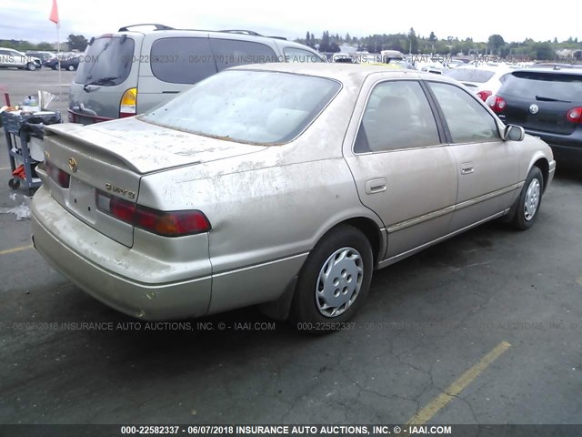 4T1BG22K8WU357308 - 1998 TOYOTA CAMRY CE/LE/XLE GOLD photo 4