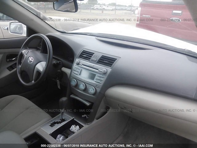 4T1BE46K97U698469 - 2007 TOYOTA CAMRY NEW GENERAT CE/LE/XLE/SE WHITE photo 5