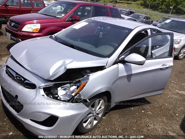 KMHCU4AE3DU434376 - 2013 HYUNDAI ACCENT GLS/SE SILVER photo 2