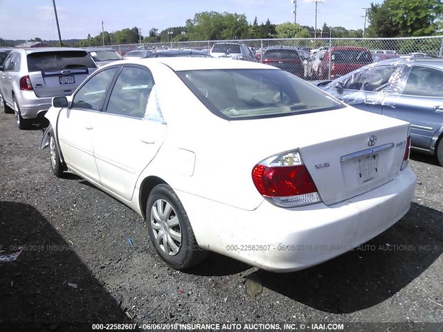 4T1BE32K26U720990 - 2006 TOYOTA CAMRY LE/XLE/SE თეთრი ფოტო 3