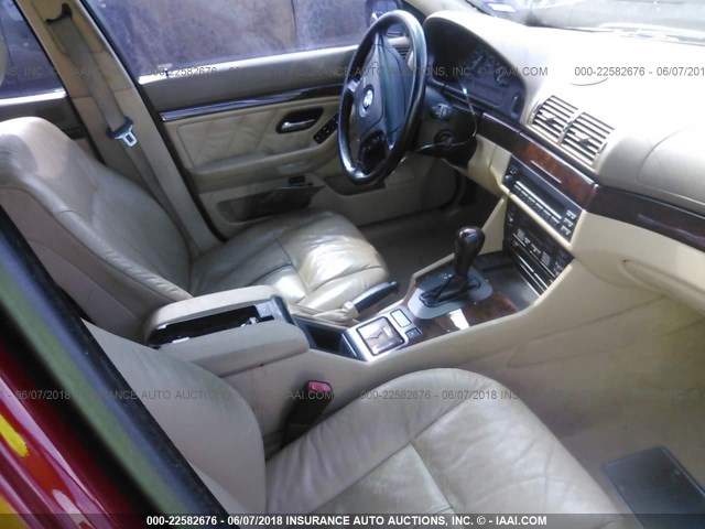 WBADR6343XGN90718 - 1999 BMW 540 IT AUTOMATIC RED photo 5