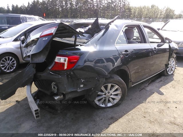 4T4BF1FKXDR298580 - 2013 TOYOTA CAMRY L/SE/LE/XLE 黑色 照片 4