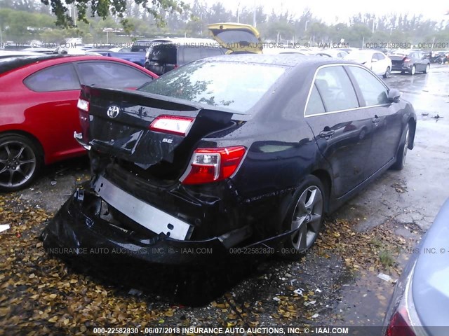 4T1BF1FK8EU468933 - 2014 TOYOTA CAMRY L/SE/LE/XLE 黑色 照片 4