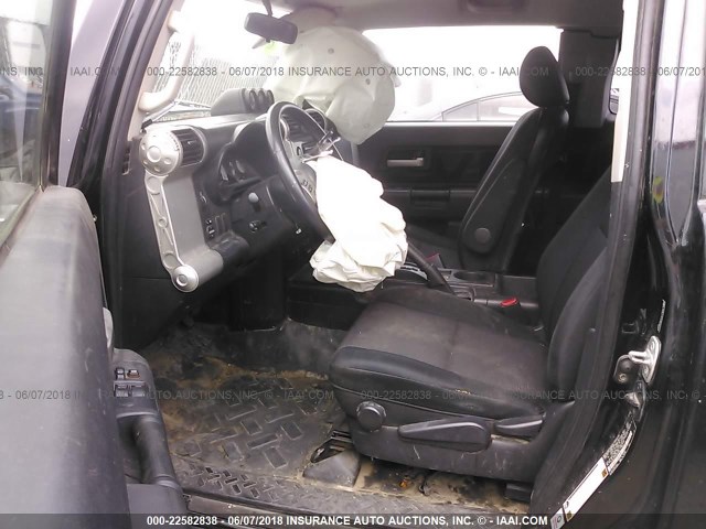 JTEBU11F570034768 - 2007 TOYOTA FJ CRUISER 黑色 照片 5