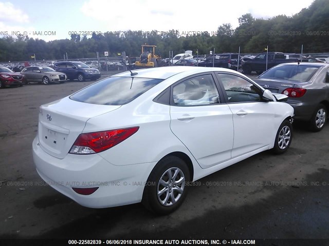 KMHCT4AE6DU490704 - 2013 HYUNDAI ACCENT GLS/GS WHITE photo 4