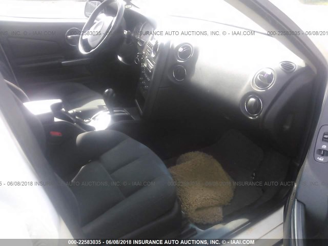 2G2WP552271238674 - 2007 PONTIAC GRAND PRIX WHITE photo 5