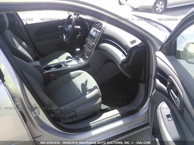 1G11B5SA3DF256453 - 2013 CHEVROLET MALIBU LS Gümüş foto 5