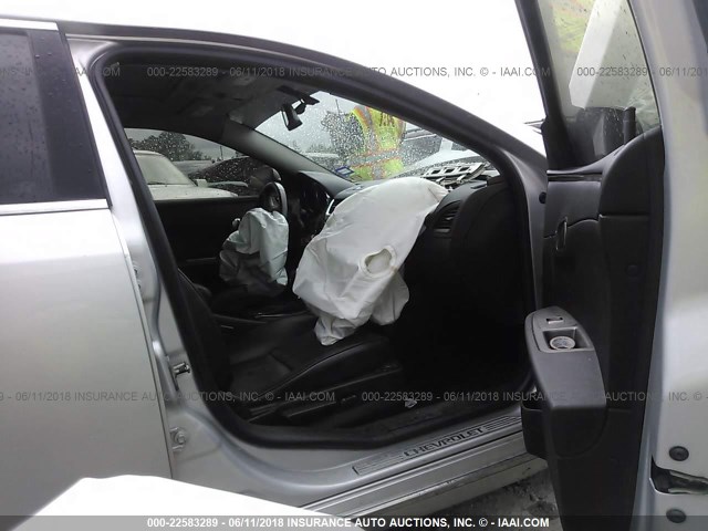 1G1ZE5EB7AF117629 - 2010 CHEVROLET MALIBU LTZ 银色 照片 5