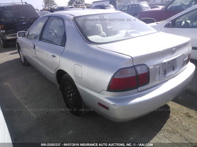 1HGCD5689TA093211 - 1996 HONDA ACCORD DX 25TH ANNIVERSARY BEIGE photo 3