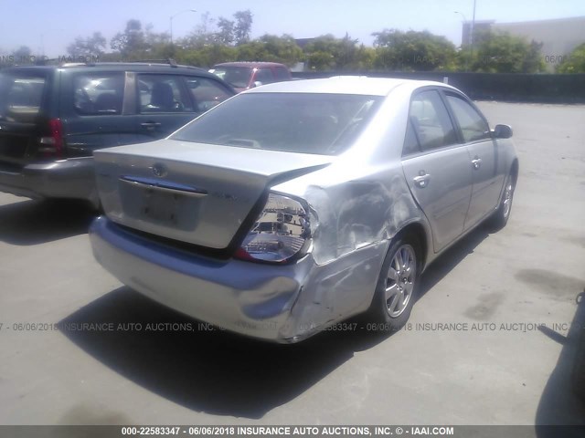 JTDBE32K920055222 - 2002 TOYOTA CAMRY LE/XLE/SE ვერცხლისფერი ფოტო 4