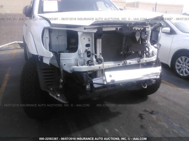 3TMJU4GN5FM174749 - 2015 TOYOTA TACOMA DOUBLE CAB PRERUNNER WHITE photo 6