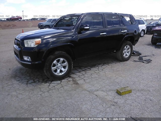 JTEBU5JR1D5140392 - 2013 TOYOTA 4RUNNER SR5/LIMITED/TRAIL BLACK photo 2