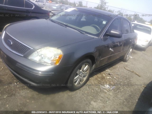 1FAHP24135G143204 - 2005 FORD FIVE HUNDRED SEL GRAY photo 2