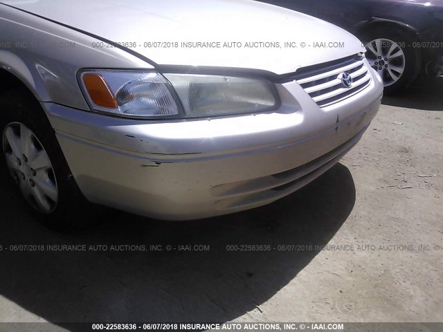 4T1BG22K7XU522850 - 1999 TOYOTA CAMRY CE/LE/XLE GOLD photo 6