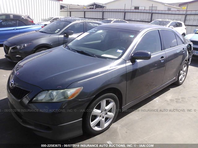 4T1BE46K38U244252 - 2008 TOYOTA CAMRY CE/LE/XLE/SE GRAY photo 2