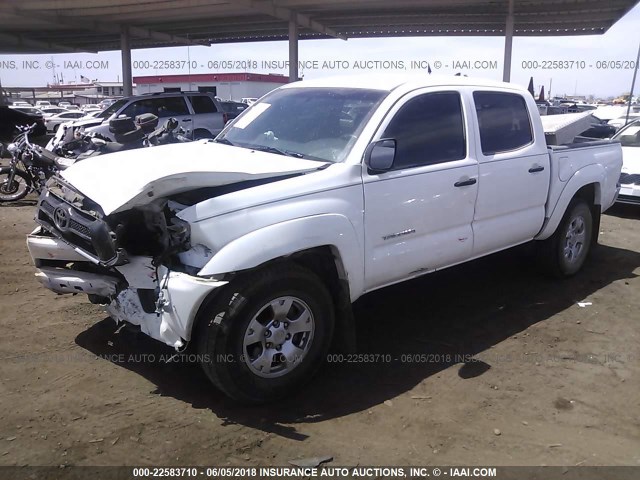 5TFJU4GN6FX076064 - 2015 TOYOTA TACOMA DOUBLE CAB PRERUNNER WHITE photo 2