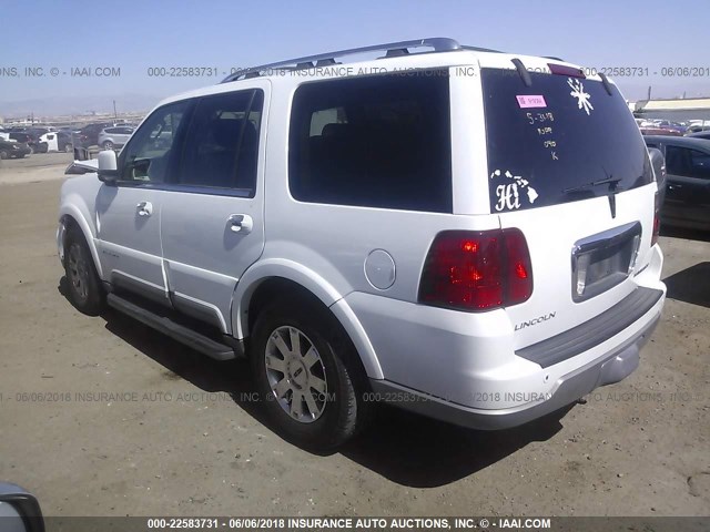 5LMFU28R64LJ14403 - 2004 LINCOLN NAVIGATOR თეთრი ფოტო 3
