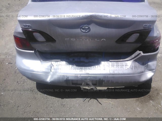 1NXBR12EXWZ002736 - 1998 TOYOTA COROLLA VE/CE/LE 银色 照片 6