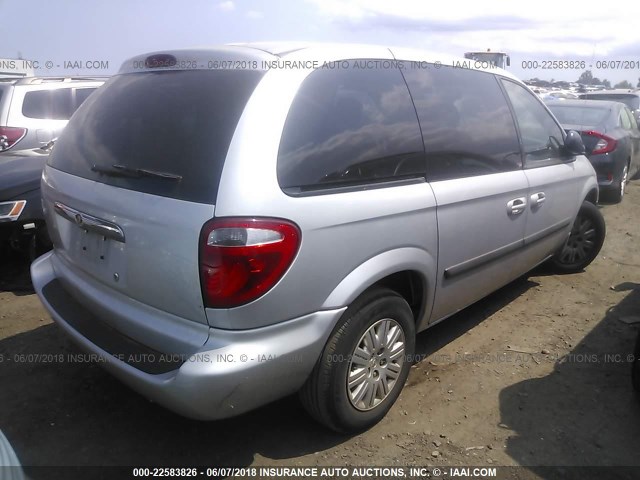 1C4GP45RX5B437850 - 2005 CHRYSLER TOWN & COUNTRY  SILVER photo 4