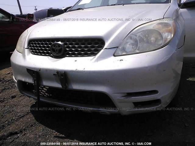 2T1KR32E93C071863 - 2003 TOYOTA COROLLA MATRIX XR SILVER photo 6