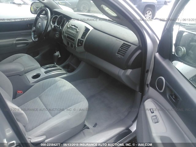 5TFTX4CN6BX006452 - 2011 TOYOTA TACOMA ACCESS CAB Silber Foto 5