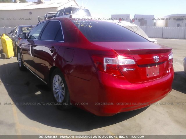 4T1BF1FK1DU663223 - 2013 TOYOTA CAMRY L/SE/LE/XLE 红色 照片 3