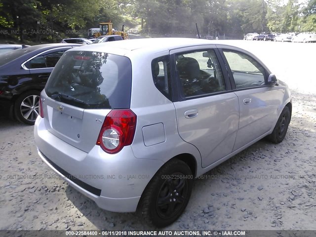 KL1TD66E89B320926 - 2009 CHEVROLET AVEO LS/LT 银色 照片 4