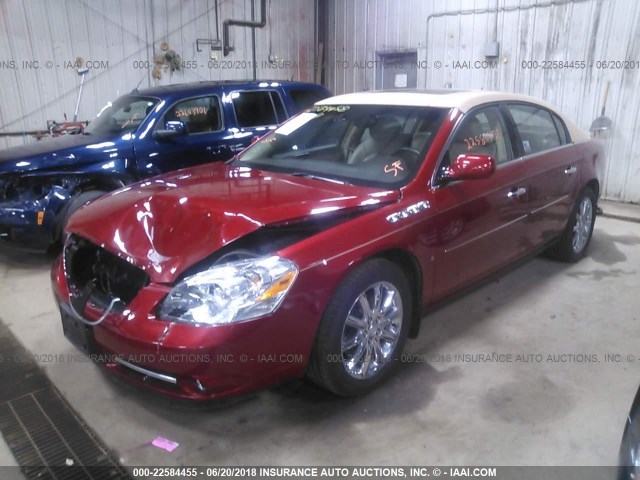 1G4HE57YX7U163380 - 2007 BUICK LUCERNE CXS RED photo 2