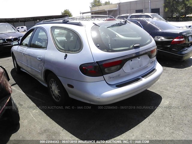 1FAFP58S8WA183021 - 1998 FORD TAURUS SE COMFORT SILVER photo 3