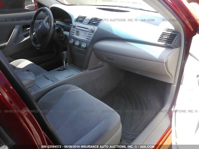 4T1BF3EK3BU659345 - 2011 TOYOTA CAMRY SE/LE/XLE 红色 照片 5