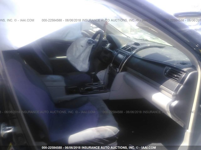 4T4BF1FK4DR306544 - 2013 TOYOTA CAMRY L/SE/LE/XLE 黑色 照片 5