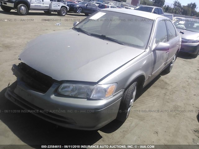 JT2BG22K1Y0508397 - 2000 TOYOTA CAMRY CE/LE/XLE GRAY photo 2