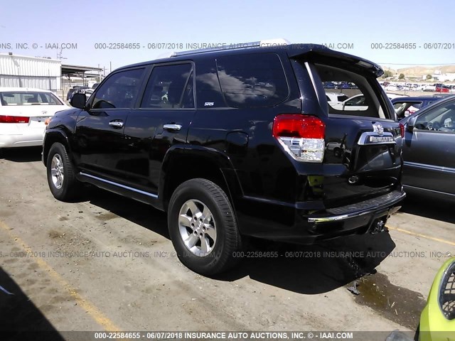 JTEBU5JR6B5062723 - 2011 TOYOTA 4RUNNER SR5/LIMITED/TRAIL BLACK photo 3