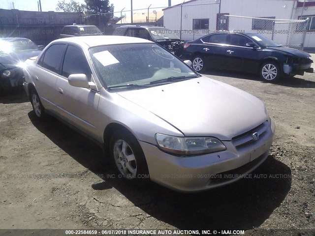 1HGCG5674YA041779 - 2000 HONDA ACCORD SE GOLD photo 1