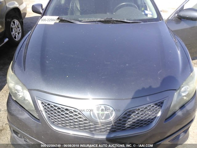 4T1BF3EK3BU156625 - 2011 TOYOTA CAMRY SE/LE/XLE GRAY photo 10