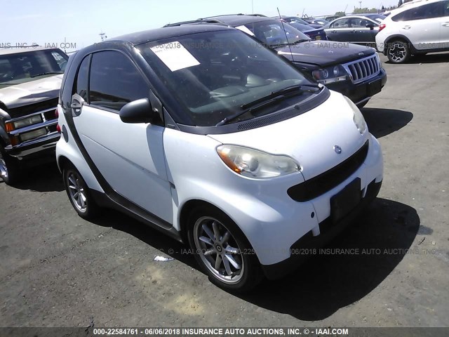 WMEEJ3BAXAK357820 - 2010 SMART FORTWO PURE/PASSION WHITE photo 1