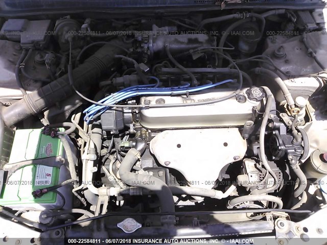 1HGCD5630VA084629 - 1997 HONDA ACCORD LX/EX SILVER photo 10