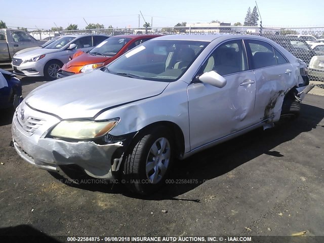 4T4BE46K38R024051 - 2008 TOYOTA CAMRY CE/LE/XLE/SE SILVER photo 2