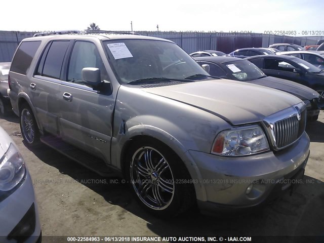 5LMFU27RX4LJ24045 - 2004 LINCOLN NAVIGATOR GOLD photo 1