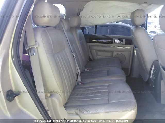 5LMFU27RX4LJ24045 - 2004 LINCOLN NAVIGATOR GOLD photo 8