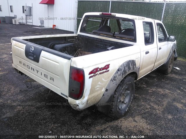 1N6ED27Y82C305634 - 2002 NISSAN FRONTIER CREW CAB XE/CREW CAB SE WHITE photo 4